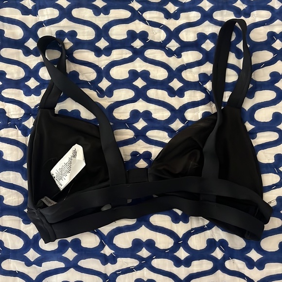 New Black Vitamin A top size M - Picture 2 of 3